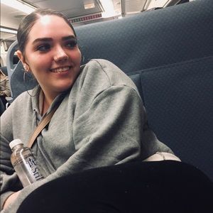 Meet your Posher, Estrella